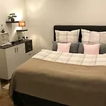 Апартаменты Neu Renoviert Mit Sonnenbalkon Und Netflix Im Zentrum Санкт-Августин