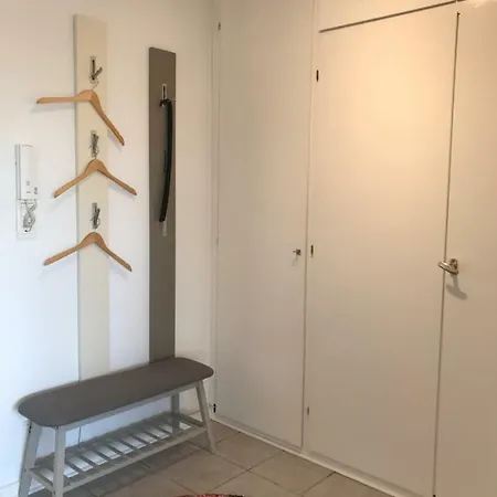 Neu Renoviert Mit Sonnenbalkon Und Netflix Im Zentrum Apartmán Sankt Augustin