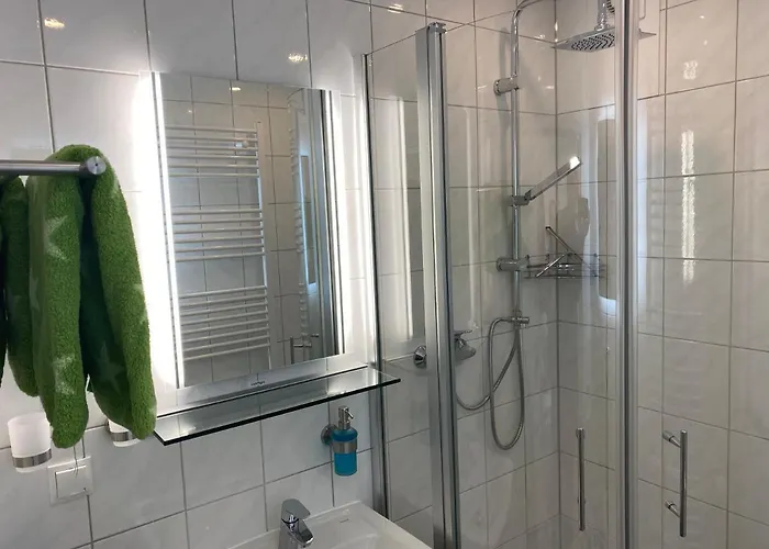 Apartment Neu Renoviert Mit Sonnenbalkon Und Netflix Im Zentrum *