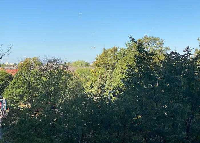 Mit Sonnenbalkon Und Netflix Im Zentrum Sankt Augustin