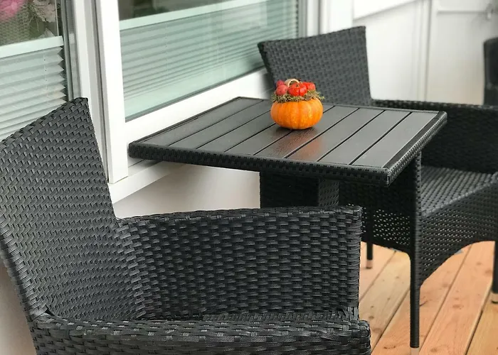 Mit Sonnenbalkon Und Netflix Im Zentrum Sankt Augustin